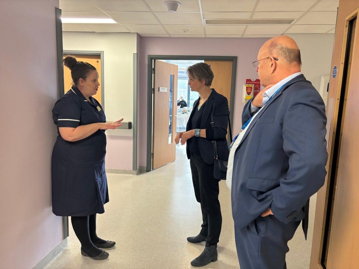 Yvette Cooper MP on a visit to Pontefract Hospital